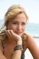 Nora Arnezeder photo #